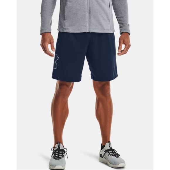 UNDER ARMOUR • Men’s Blue UA Tech Graphic Shorts - Picture 6 of 7